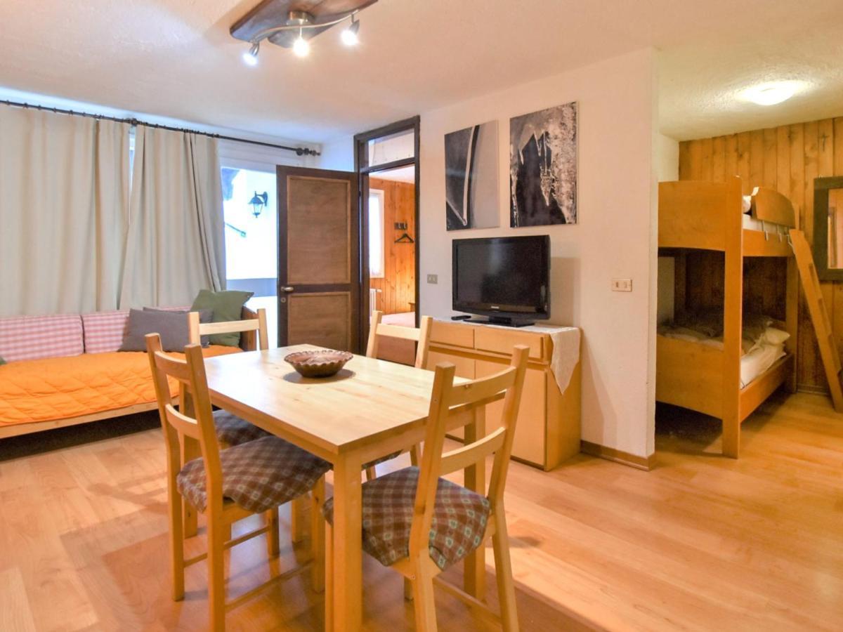 Apartment Fienili Di Brenta-2 By Interhome Madonna di Campiglio Luaran gambar