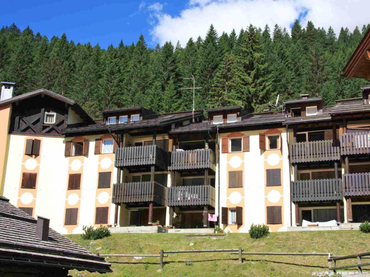 Apartment Fienili Di Brenta-2 By Interhome Madonna di Campiglio Luaran gambar